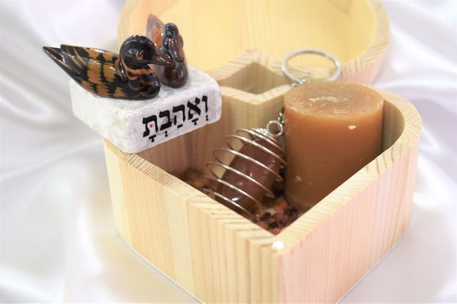 מארז זוג יונים מארז זוג יונים