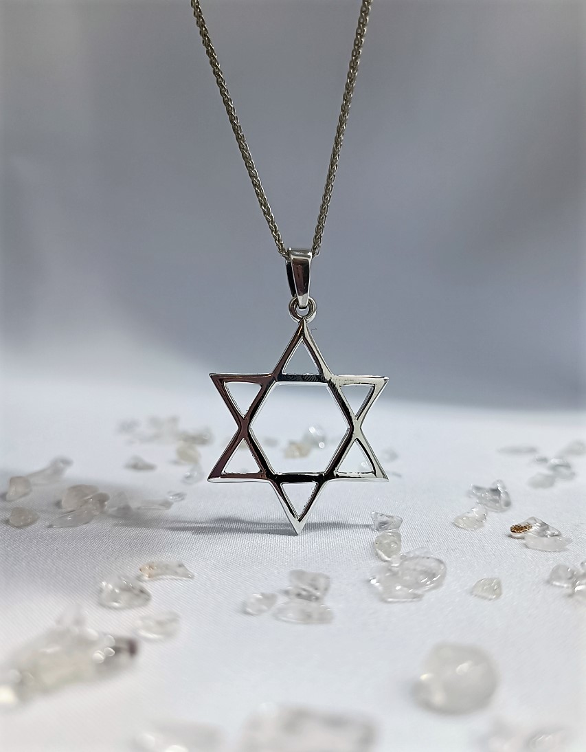 תליון מגן דוד גדול