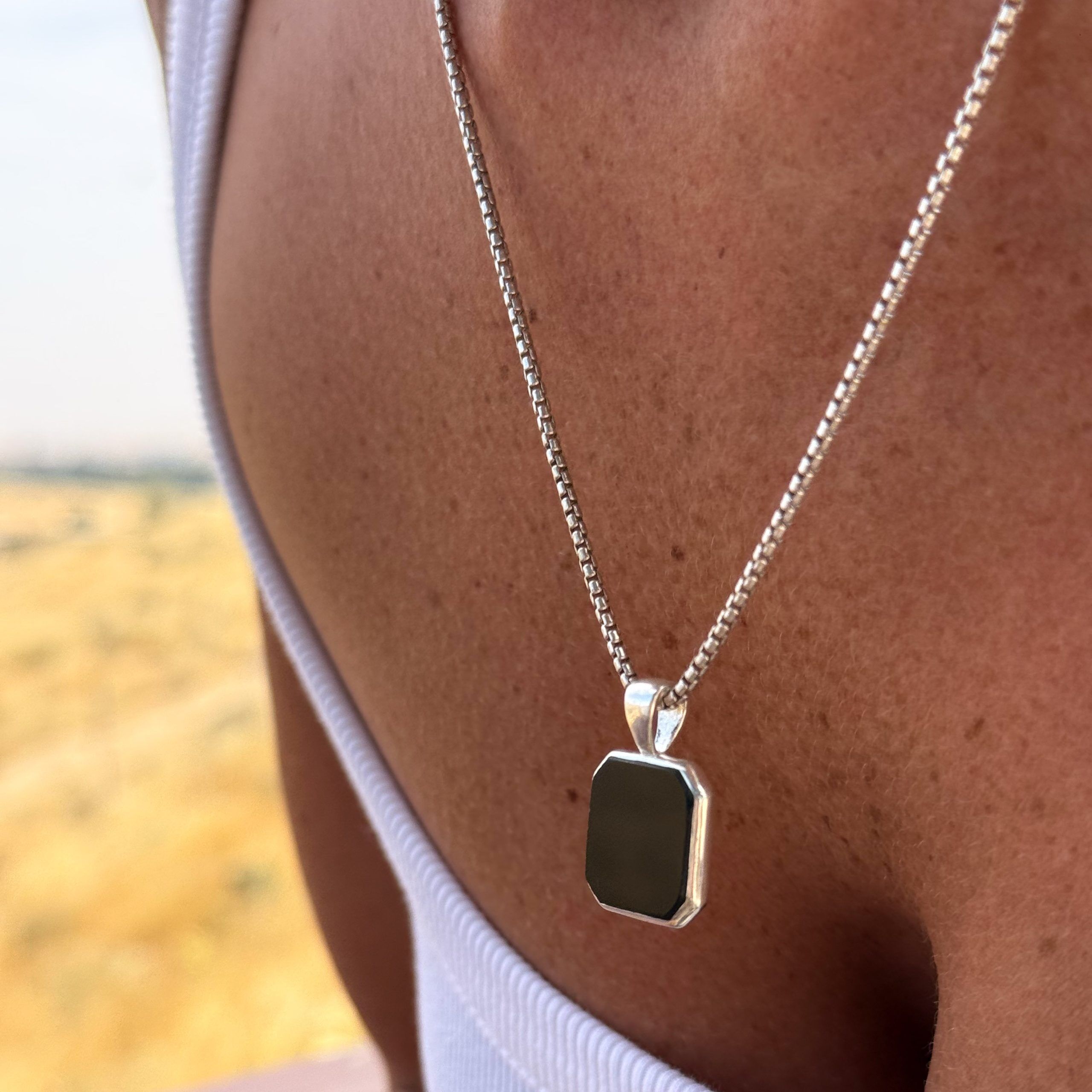 תליון אוניקס ריבוע - תדרים